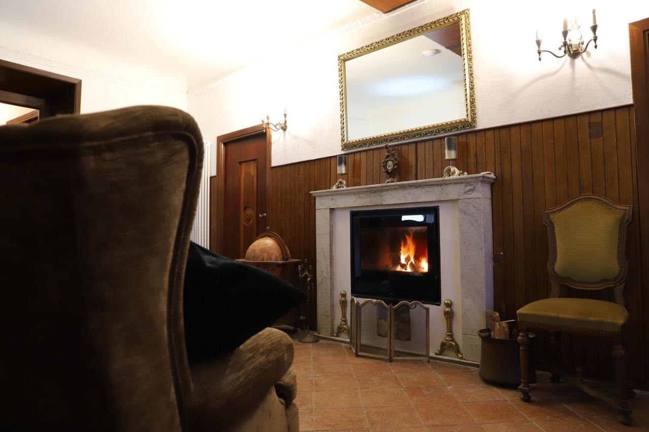 Monti Guesthouse Monti di Licciana Nardi Dış mekan fotoğraf