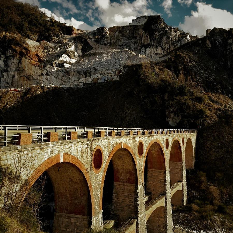 Monti Guesthouse Monti di Licciana Nardi Dış mekan fotoğraf