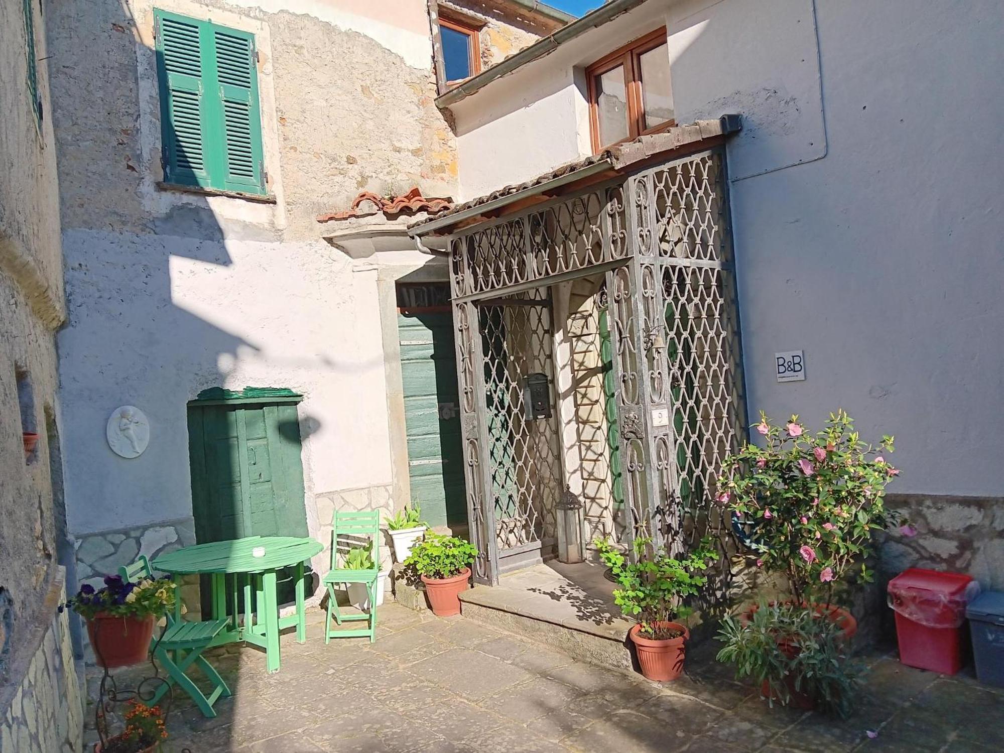 Monti Guesthouse Monti di Licciana Nardi Dış mekan fotoğraf