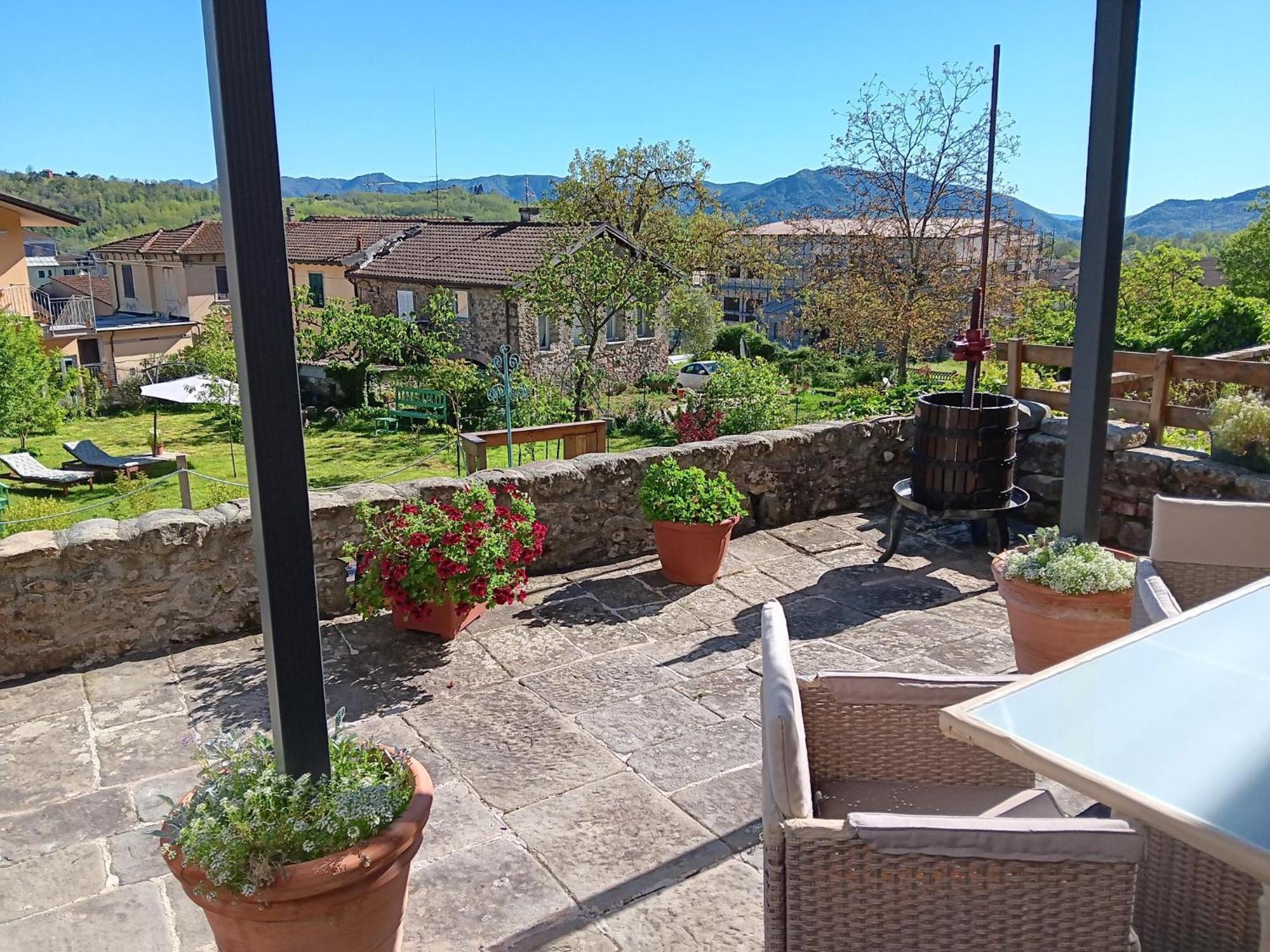 Monti Guesthouse Monti di Licciana Nardi Dış mekan fotoğraf